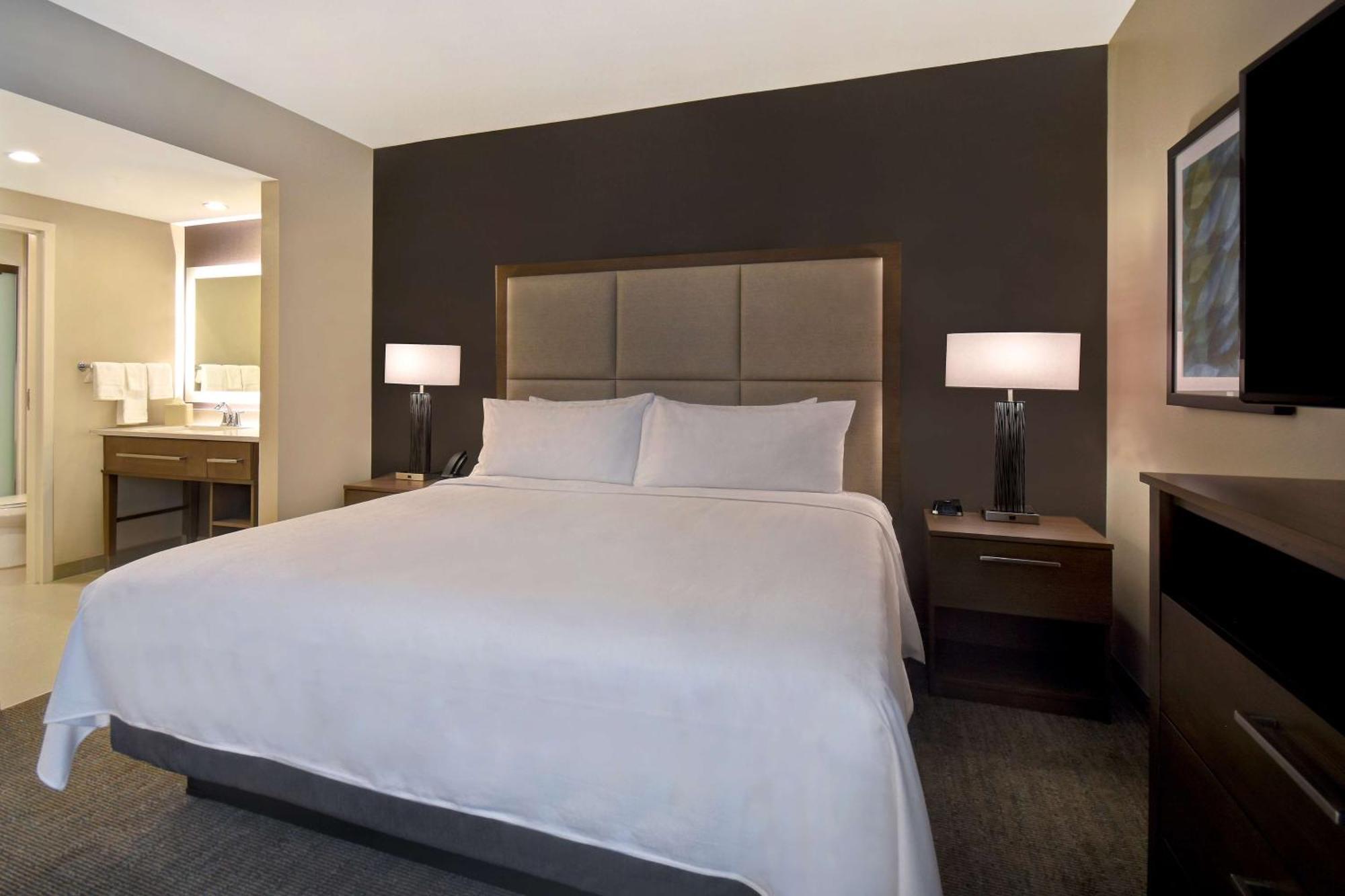 Hotel Homewood By Hilton Orlando Flamingo Crossings, Fl Four Corners